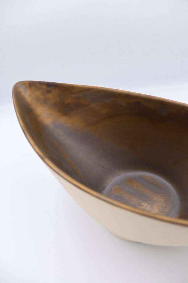 Boat shape bowl