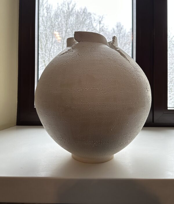 Large vase Frost